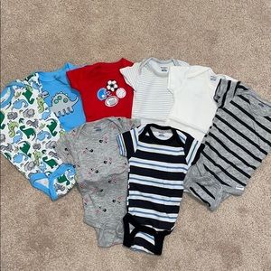 8 Pairs Gerber Onesies
